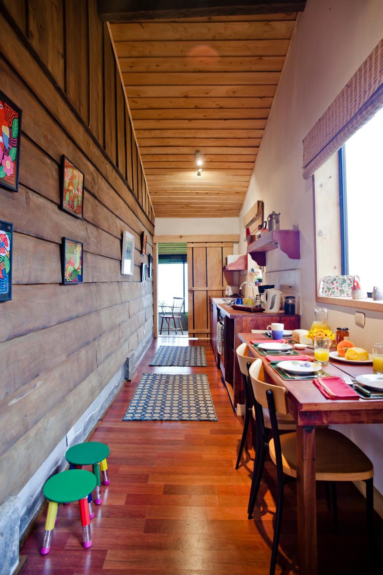 Poas Volcano Lodge Vara Blanca  Екстер'єр фото