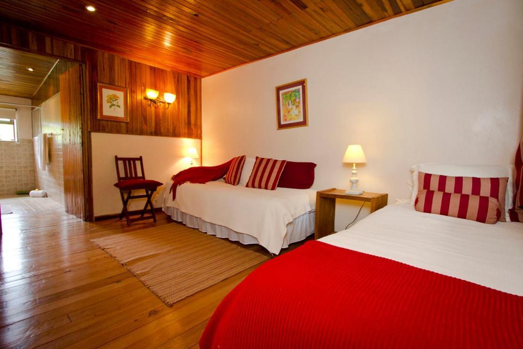 Poas Volcano Lodge Vara Blanca  Екстер'єр фото