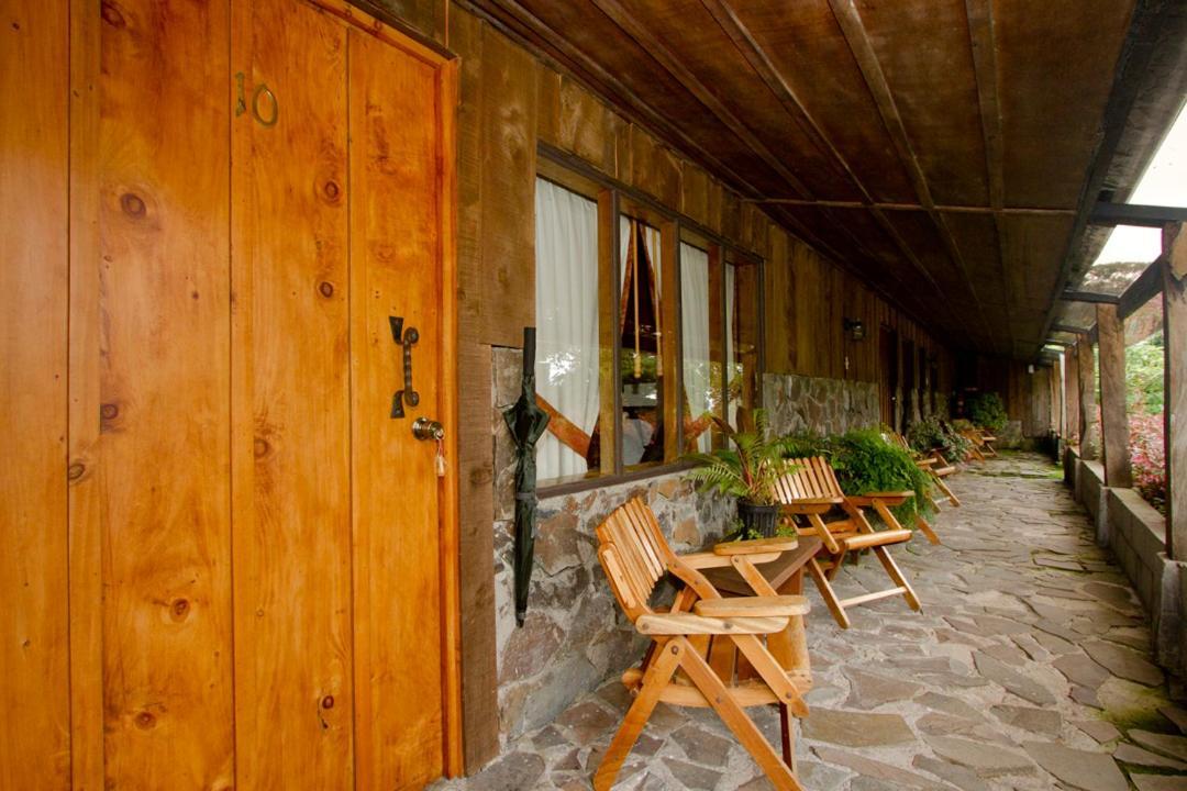 Poas Volcano Lodge Vara Blanca  Екстер'єр фото
